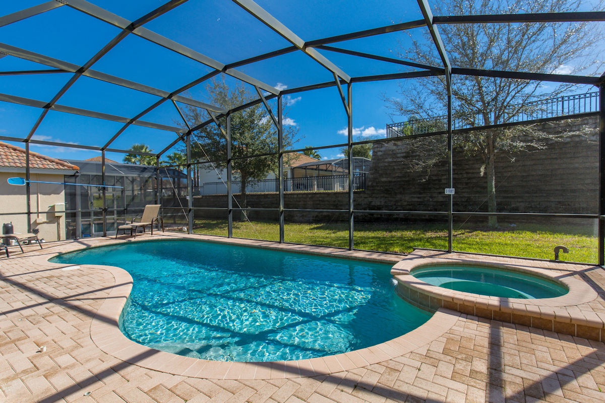 Rent a luxury villa near Disney