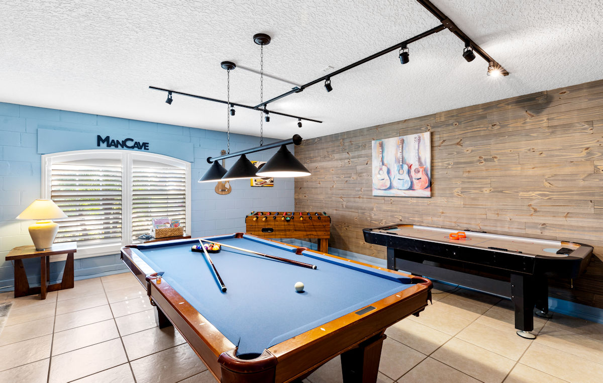Orlando villas with games rooms