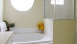 Villa rentals in Orlando, check out the Master  1 ensuite bathroom