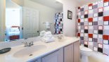 Orlando Villa for rent direct from owner, check out the Family bathroom 3 with bath & shower over