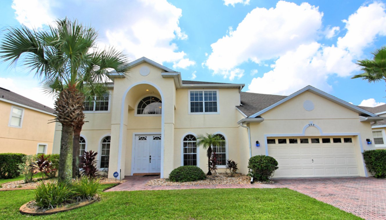 Palm Beach 1 Luxury villa rental on Highlands Reserve