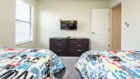 Villa rentals near Disney direct with owner, check out the Twin bedroom 3 with wall mounted LCD cable TV