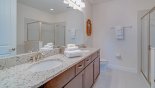 Master #2 ensuite bathroom with bath, walk-in shower, dual sinks & WC from Hawthorne 1 Villa for rent in Orlando