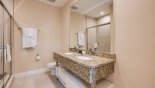 Delight 6 Townhouse rental near Disney with Master #1 ensuite bathroom with walk-in shower & his 'n' her sinks & WC