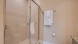 Master #1 ensuite bathroom with large walk-in shower from Delight 6 Townhouse for rent in Orlando