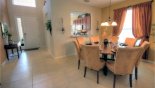 Orlando Villa for rent direct from owner, check out the Entrance foyer leading to kitchen and dining area